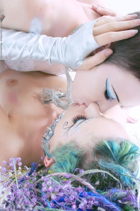 Alternative girl Scar 13 has strapon lesbian sex with a cute dyke 10391807