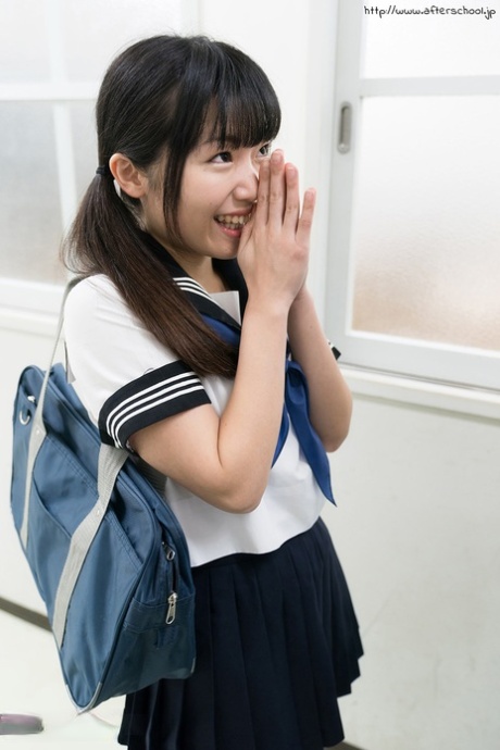 Japanese schoolgirl in pigtails facesits & gives teacher a handjob in class 86526694