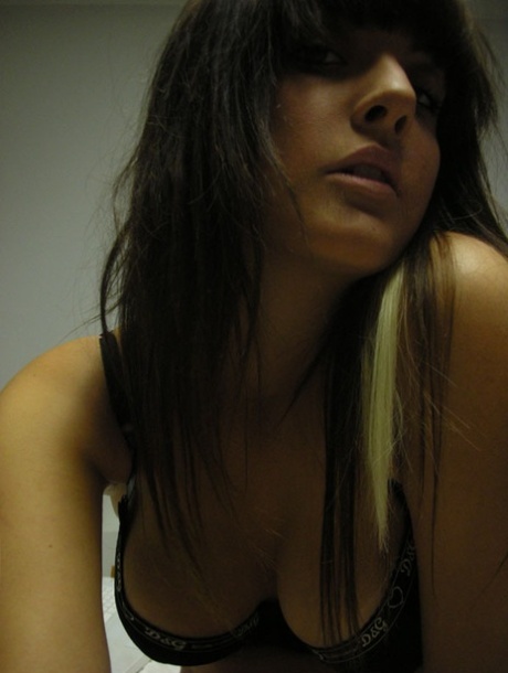 Collection of ex girlfriend's candid self shots in lingerie and bikinis 20567579