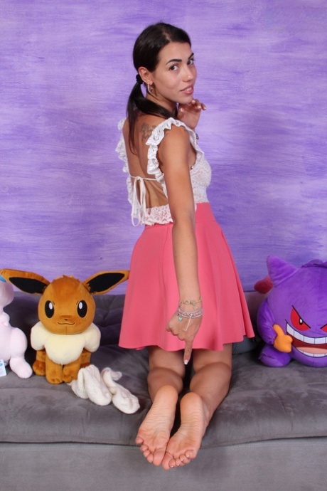 Fully clothed girl Petra releases her pretty feet from white socks 65276402
