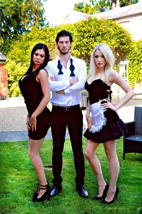 Hot wife Jasmine Jae joins her husband and the maid Tamara Grace for a 3some 39155964