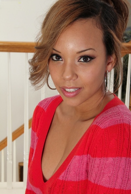 Marvelous undressing action featuring ebony milf babe Stacy Welch 87702327