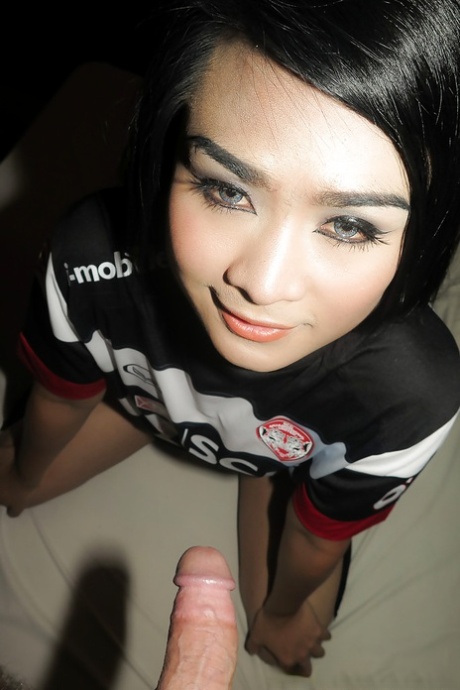 Gorgeous young ladyboy Aum 2 takes bareback cock in teen asshole 93714367